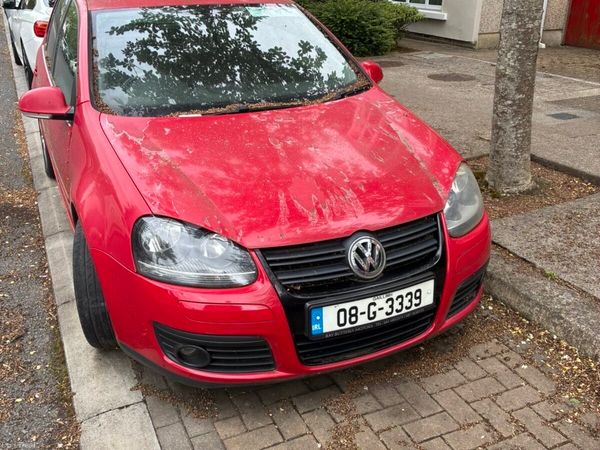 Volkswagen Golf Hatchback, Petrol, 2008, Red