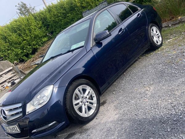 Mercedes-Benz C-Class Saloon, Diesel, 2013, Blue