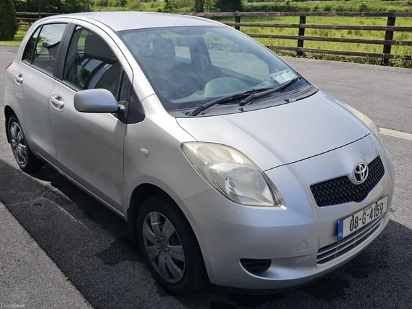 Toyota Yaris Hatchback, Petrol, 2008, Silver