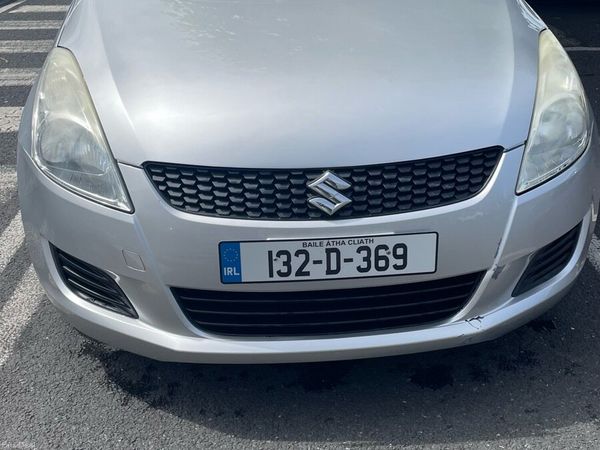 Suzuki Swift Hatchback, Petrol, 2013, Silver