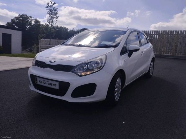 Kia Rio Hatchback, Petrol, 2013, White