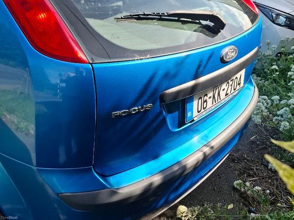 Ford Focus Hatchback, Petrol, 2006, Blue