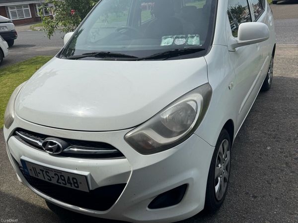Hyundai i10 Hatchback, Petrol, 2011, White