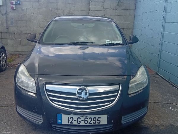 Vauxhall Insignia Hatchback, Diesel, 2012, Black