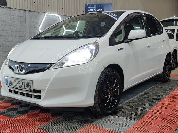 Honda Fit Hatchback, Petrol Hybrid, 2014, White