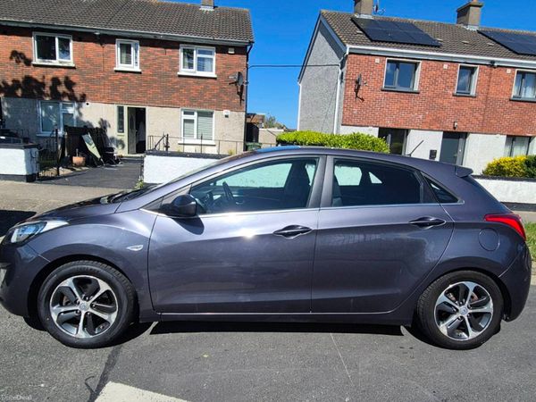 Hyundai i30 Hatchback, Petrol, 2016, Grey