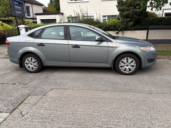 Ford Mondeo Saloon, Petrol, 2008, Grey
