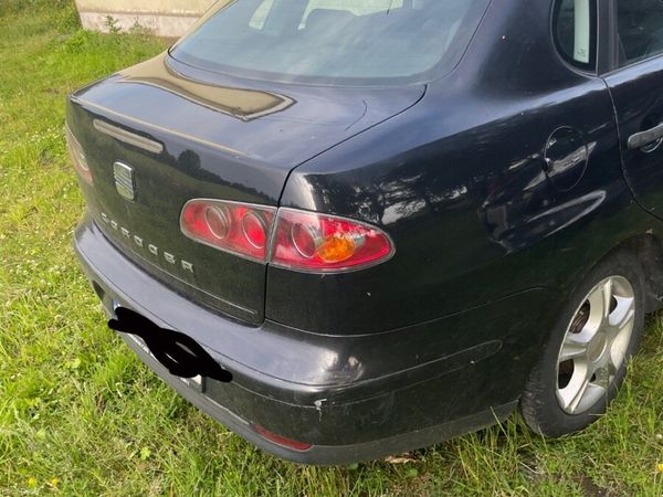 SEAT Cordoba Saloon, Petrol, 2008, Black