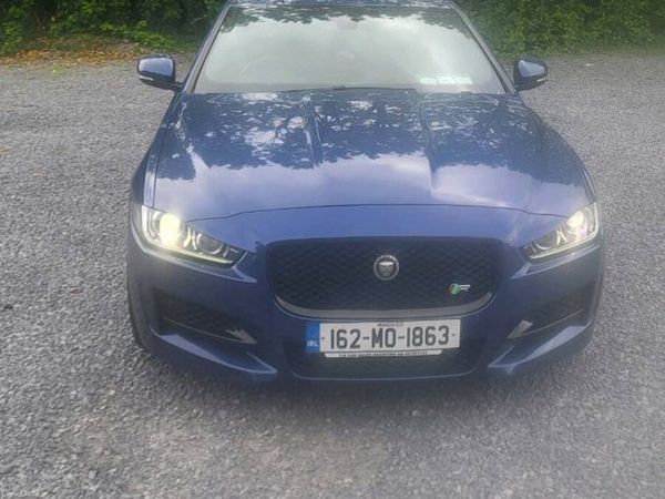 Jaguar XE Saloon, Diesel, 2016, Blue