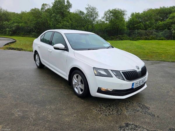Skoda Octavia Saloon, Diesel, 2017, White