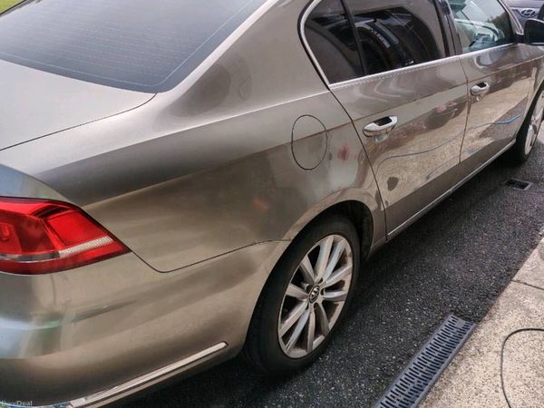 Volkswagen Passat Saloon, Diesel, 2012, Brown
