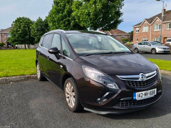Vauxhall Zafira MPV, Diesel, 2014, Brown