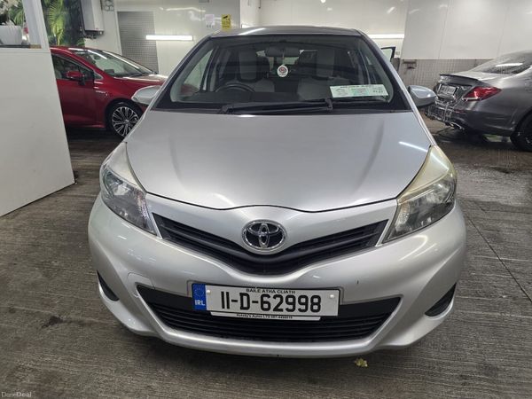 Toyota Vitz Hatchback, Petrol, 2011, Silver