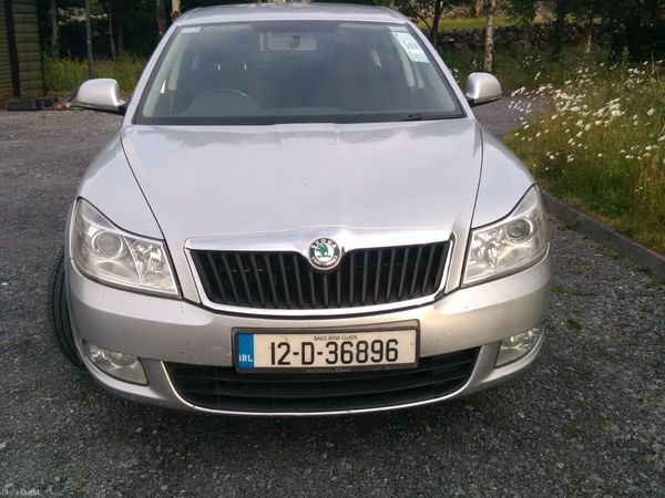Skoda Octavia Saloon, Diesel, 2012, Silver