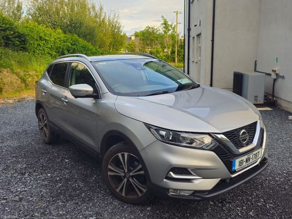 Nissan Qashqai Hatchback, Diesel, 2018, Silver