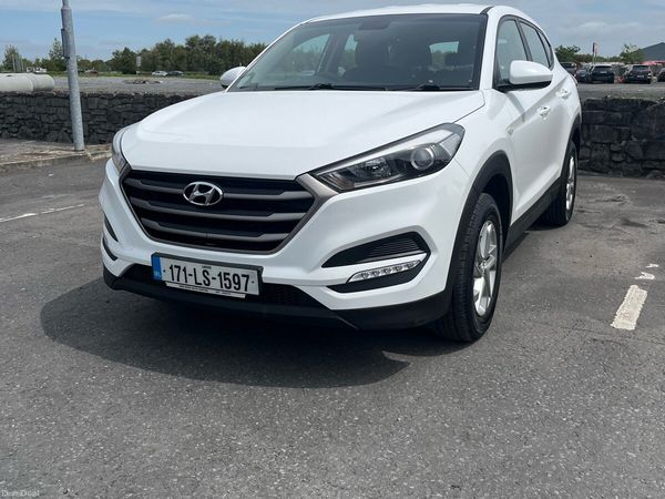 Hyundai Tucson SUV, Diesel, 2017, White