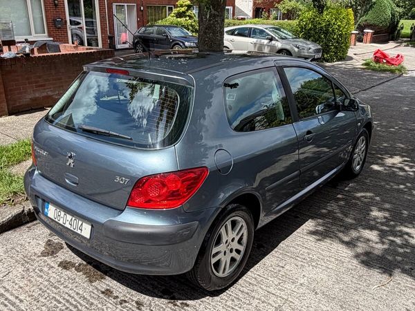 Peugeot 307 Hatchback, Petrol, 2008, Grey