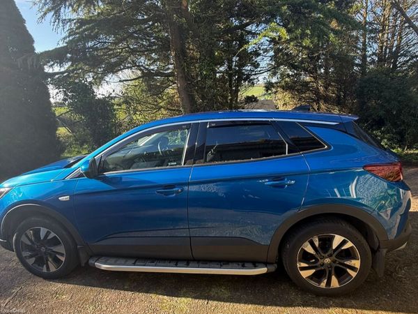 Vauxhall Grandland X Hatchback, Petrol, 2018, Blue