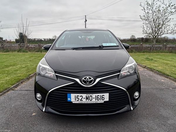 Toyota Yaris Hatchback, Petrol, 2015, Black