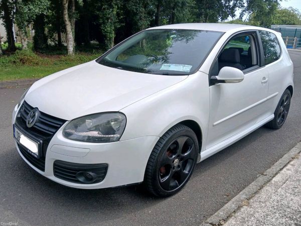 Volkswagen Golf Hatchback, Petrol, 2008, White