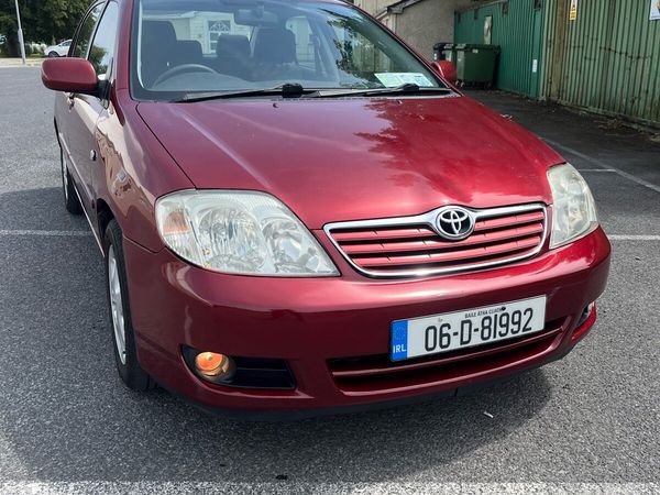 Toyota Corolla Saloon, Petrol, 2006, Red