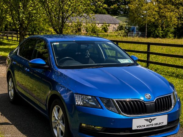 Skoda Octavia Saloon, Petrol, 2018, Blue