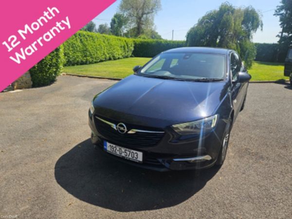 Opel Insignia Hatchback, Petrol, 2019, Blue