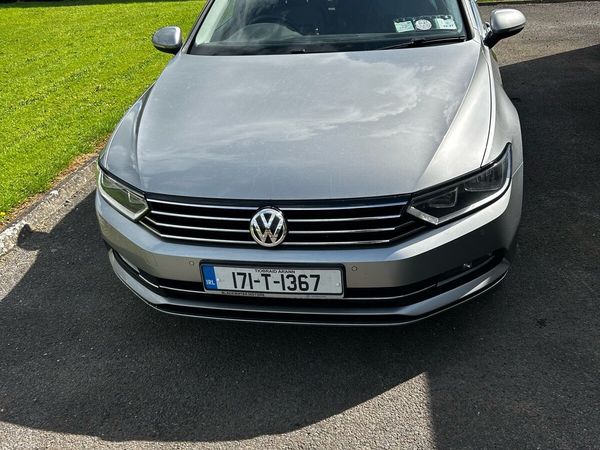 Volkswagen Passat Saloon, Diesel, 2017, Grey