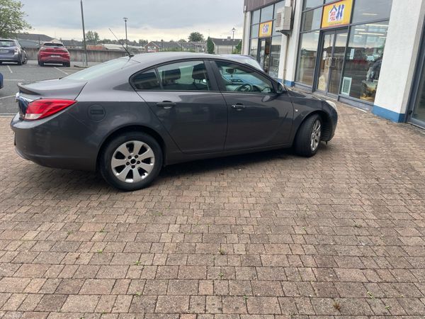 Opel Insignia Saloon, Diesel, 2011, Grey