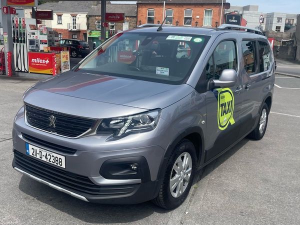 Peugeot Partner MPV, Petrol, 2021, Grey