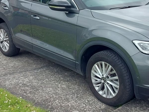Volkswagen T-Roc SUV, Diesel, 2023, Grey