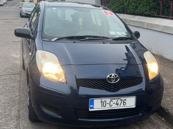 Toyota Yaris Hatchback, Petrol, 2010, Blue