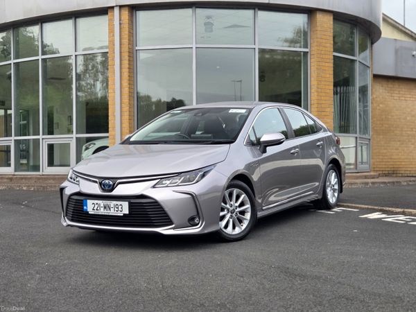Toyota Corolla Saloon, Petrol Hybrid, 2022, Grey