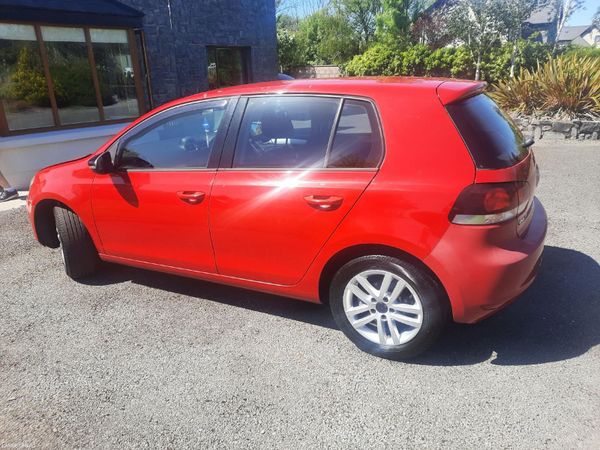 Volkswagen Golf Hatchback, Diesel, 2010, Red