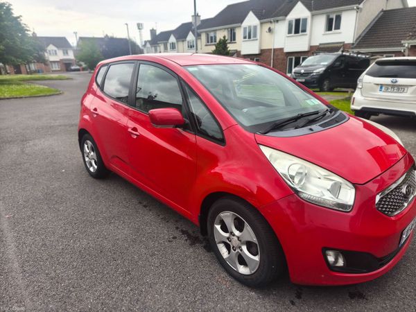 Kia Venga MPV, Diesel, 2010, Red