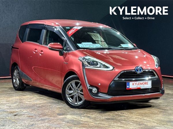 Toyota Sienta MPV, Petrol Hybrid, 2017, Red