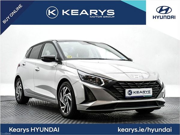 Hyundai i20 Hatchback, Petrol, 2024, Silver
