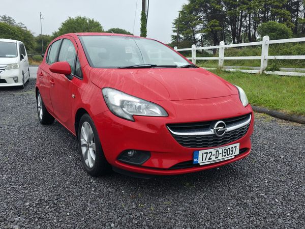Opel Corsa Hatchback, Petrol, 2017, Red