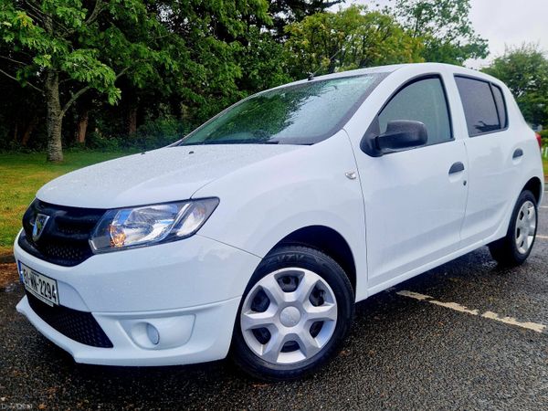Dacia Sandero Hatchback, Petrol, 2015, White