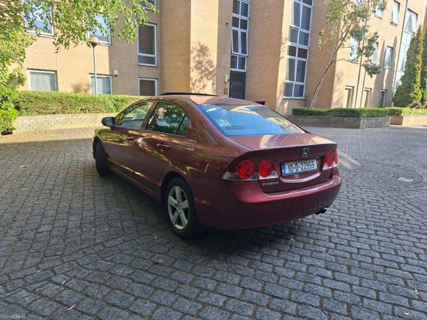 Honda Civic Saloon, Petrol, 2010, Red