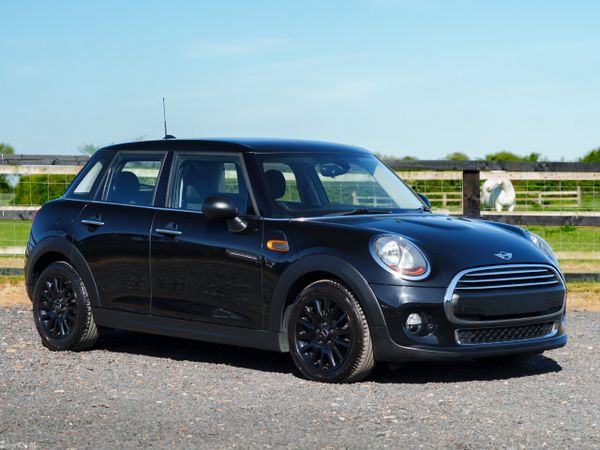 Mini One Estate/Jeep, Diesel, 2016, Black