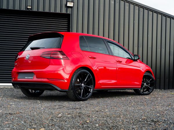 Volkswagen Golf Hatchback, Diesel, 2019, Red