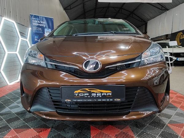 Toyota Vitz Hatchback, Petrol, 2014, Brown