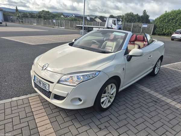 Renault Megane Convertible, Diesel, 2012, Yellow