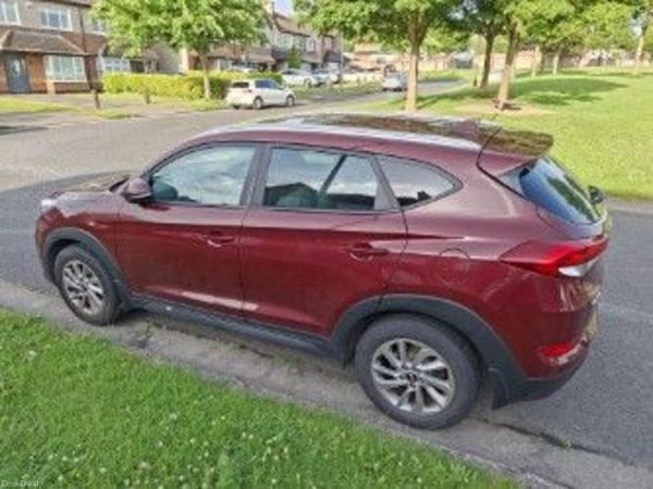 Hyundai Tucson SUV, Diesel, 2016, Red