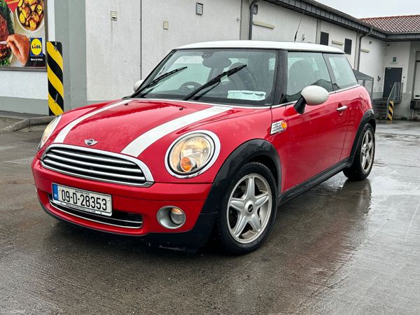 Mini Cooper Hatchback, Diesel, 2009, Red