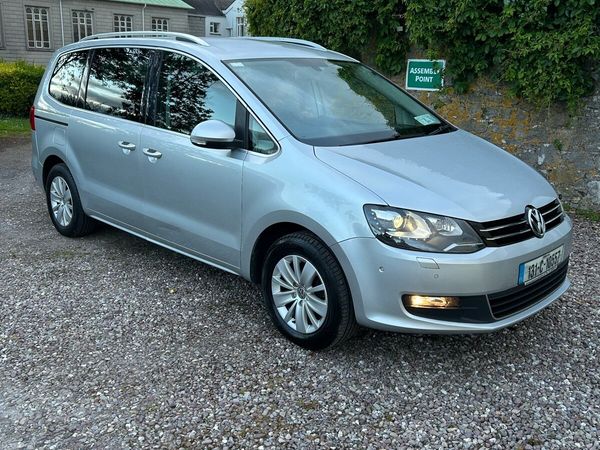 Volkswagen Sharan MPV, Petrol, 2013, Black