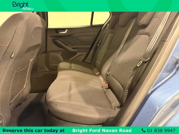 Ford Focus Hatchback, Petrol Hybrid, 2025, Blue