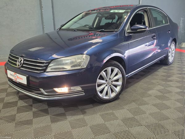 Volkswagen Passat Saloon, Diesel, 2013, Blue
