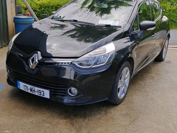 Renault Clio Hatchback, Petrol, 2017, Black